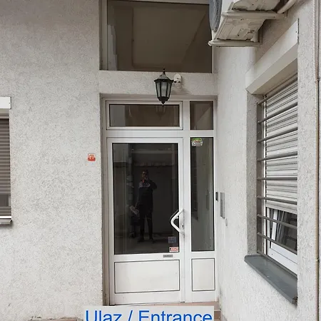 Futoshka Center Apartment *